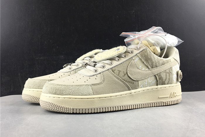 NIKE AIR FORCE1 TRAVIS SCOTT