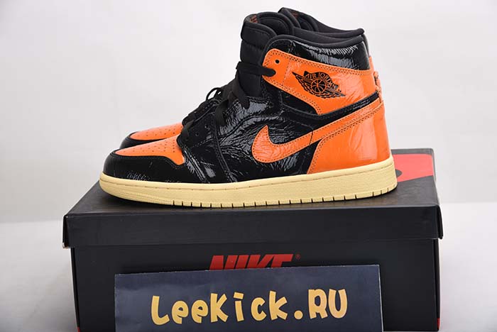 AIR JORDAN 1 SHATTERED BACKBOARD 3.0 555088-028