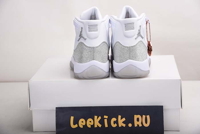 JORDAN 11 RETRO WHITE METALLIC SILVER - AR0715-100