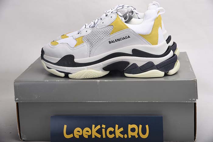 Ba*len*cia*ga 17fw triple s mens  483523-w06e3-7073