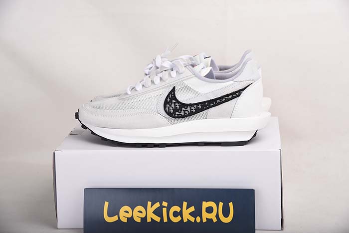 nike ldwaffle/sacai x D*or cn8898-002