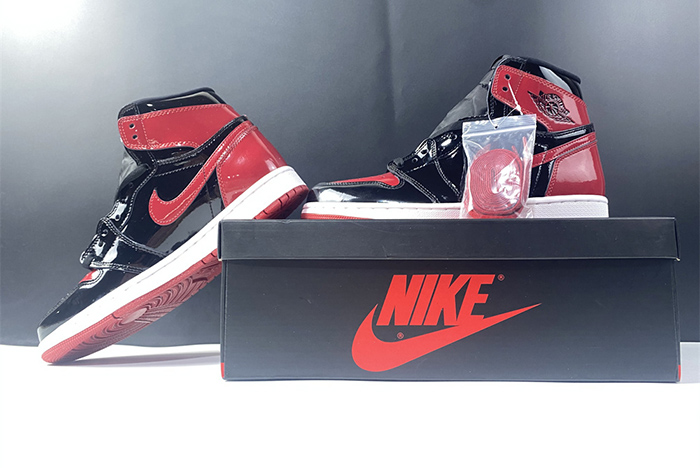 Air Jordan 1 Retro High OG Patent 