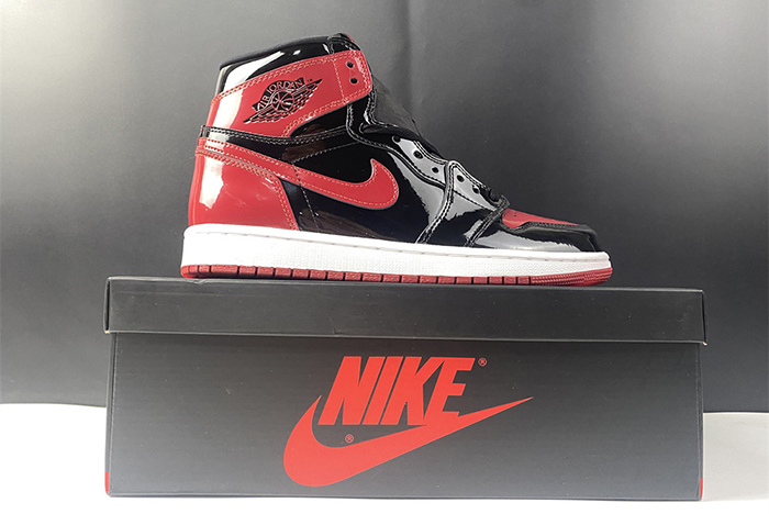 Air Jordan 1 Retro High OG Patent 