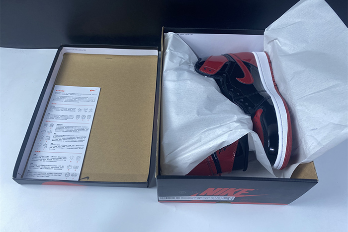 Air Jordan 1 Retro High OG Patent 
