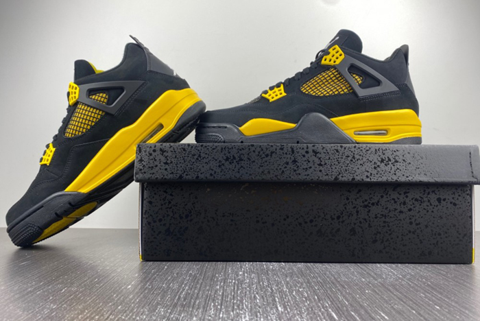 Air Jordan 4 Thunder DH6927-017
