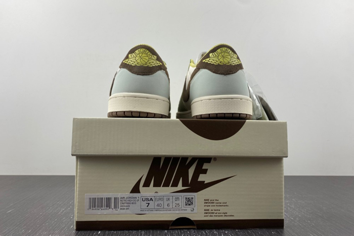 Travis Scott x Air Jordan 1 Low white green brown