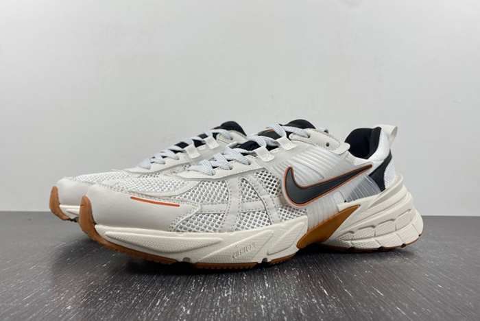 Nike Runtekk 3XL FD0736-101 -100 brown