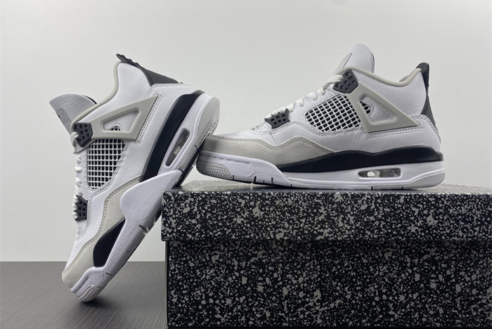 Air Jordan 4  Military Black DH6927-111