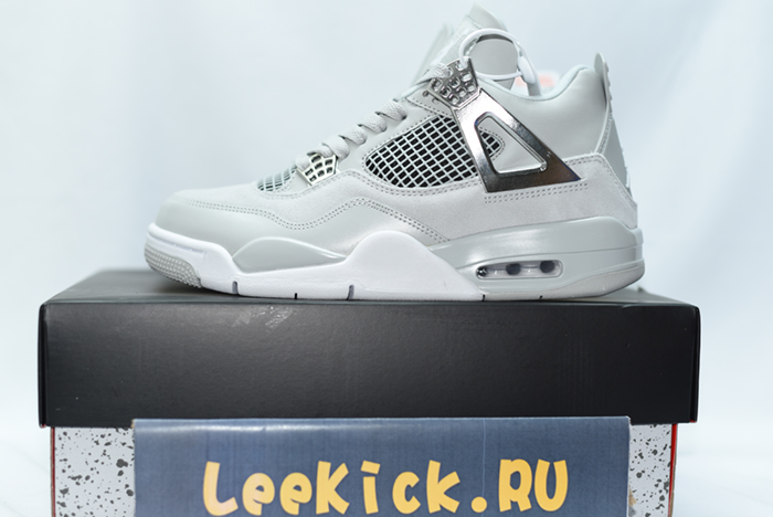 Air Jordan 4 WMNS “Frozen Moments” AQ9129-001