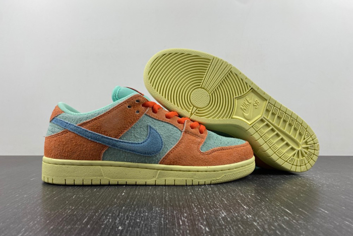 Nike SB Dunk Low “Noise Aqua”