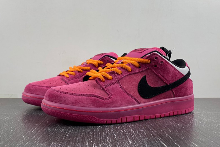 The Powerpuff Girls x Nike SB Dunk Low “Buttercup” Red