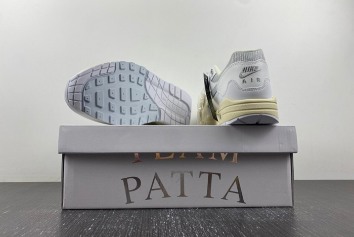 Patta x Nike Air Max 1 “White”DQ0299-100