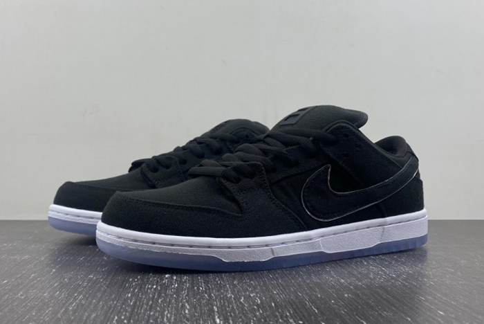 Nike Dunk Low black and white FN 4193-01