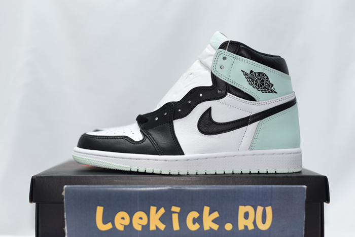AIR JORDAN 1 RETRO HIGH OG NRG 861428 100