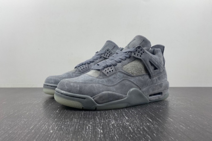 KAWS x Air Jordan 4 “Cool Grey”