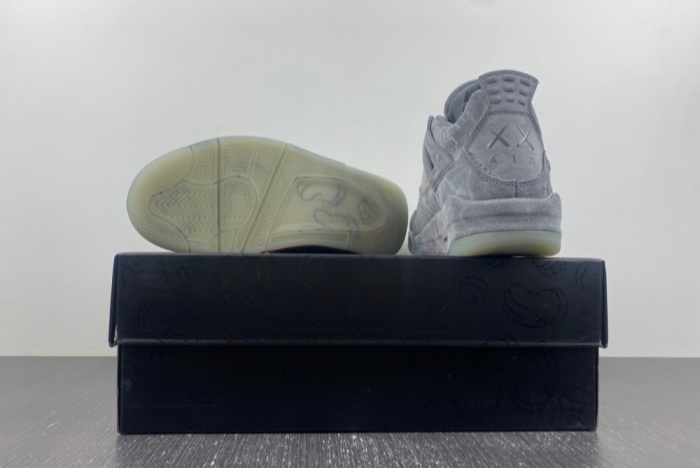 KAWS x Air Jordan 4 “Cool Grey”