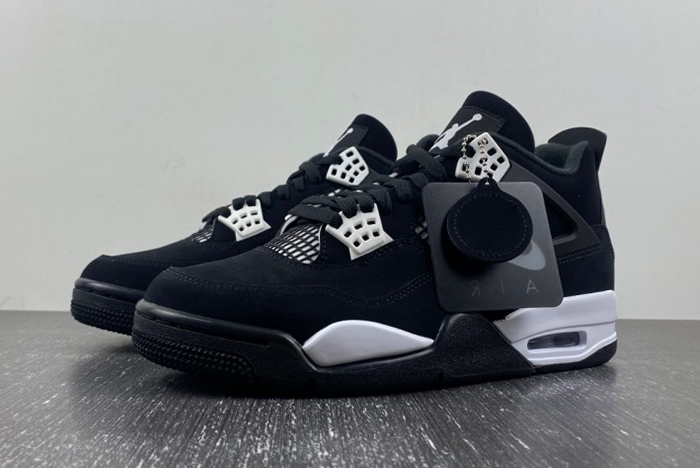 AIR JORDAN 4 RETRO 