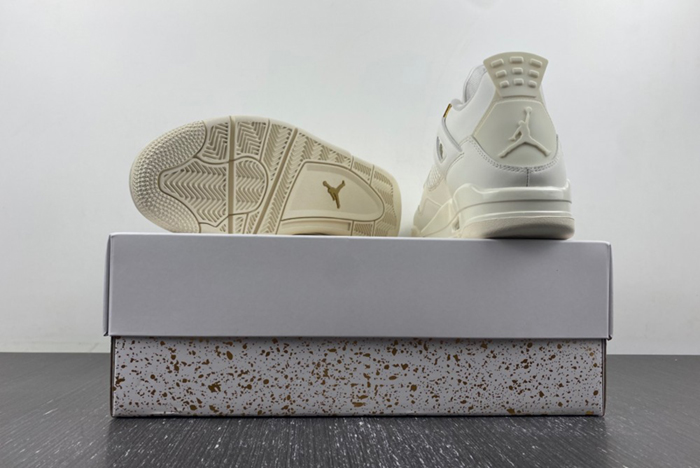 Air Jordan 4 “Metallic Gold”