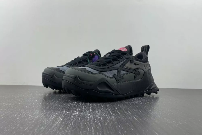 Off-White c/o Virgil Abloh black