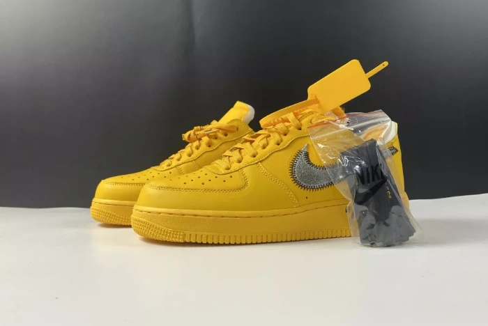 Off-White x Nike Air Force 1 “University Gold”