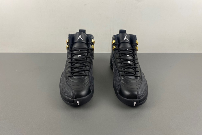 AIR JORDAN 12