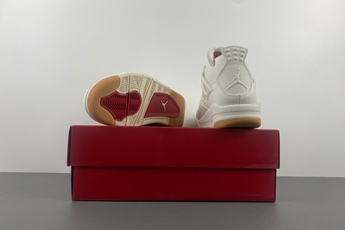 Levi’s x Air Jordan 4 “White”