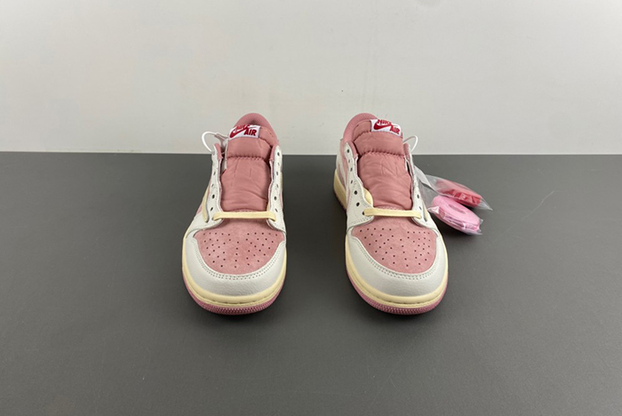 Travis Scott x Air Jordan 1 Low OG pink white